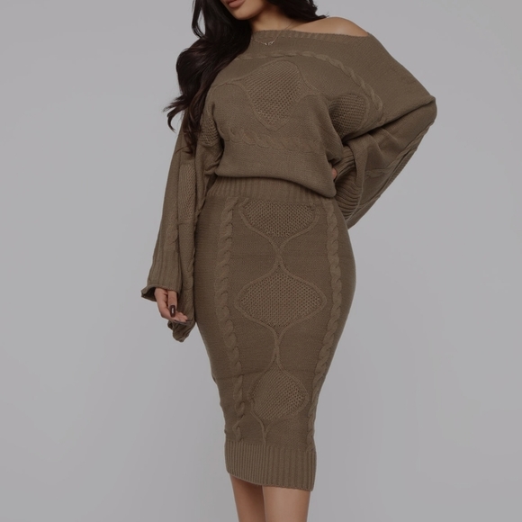 Fashion Nova Dresses & Skirts - Fashion nova Knitted 2 piece dress